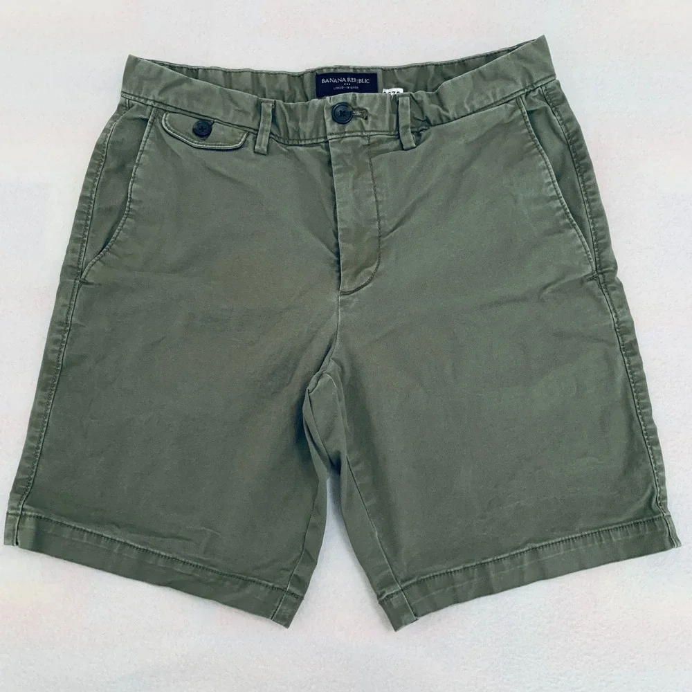 Banana Republic Lived-In Shorts Men's 30 Olive Green Cotton Stretch 9 Inch Chino